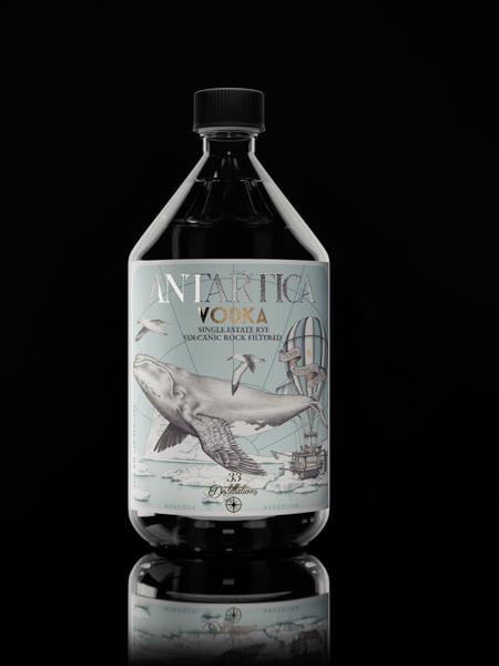 ANDINA CIA. DESTILERA - Antártica Vodka.